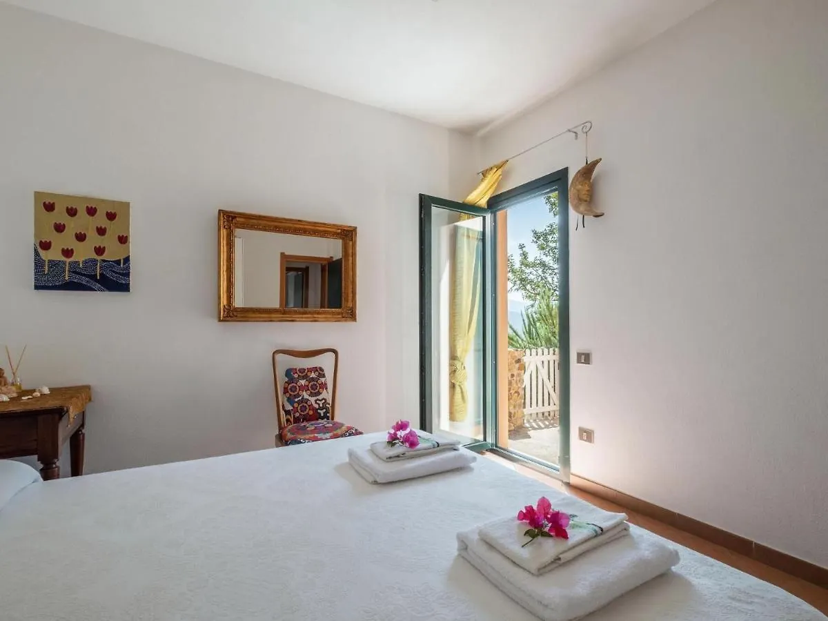 Picturesque Flat With Sea View Apartment