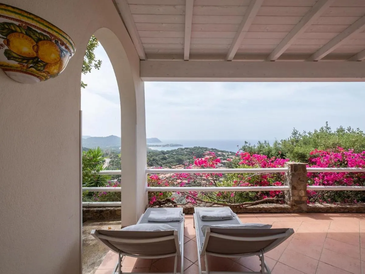 Picturesque Flat With Sea View